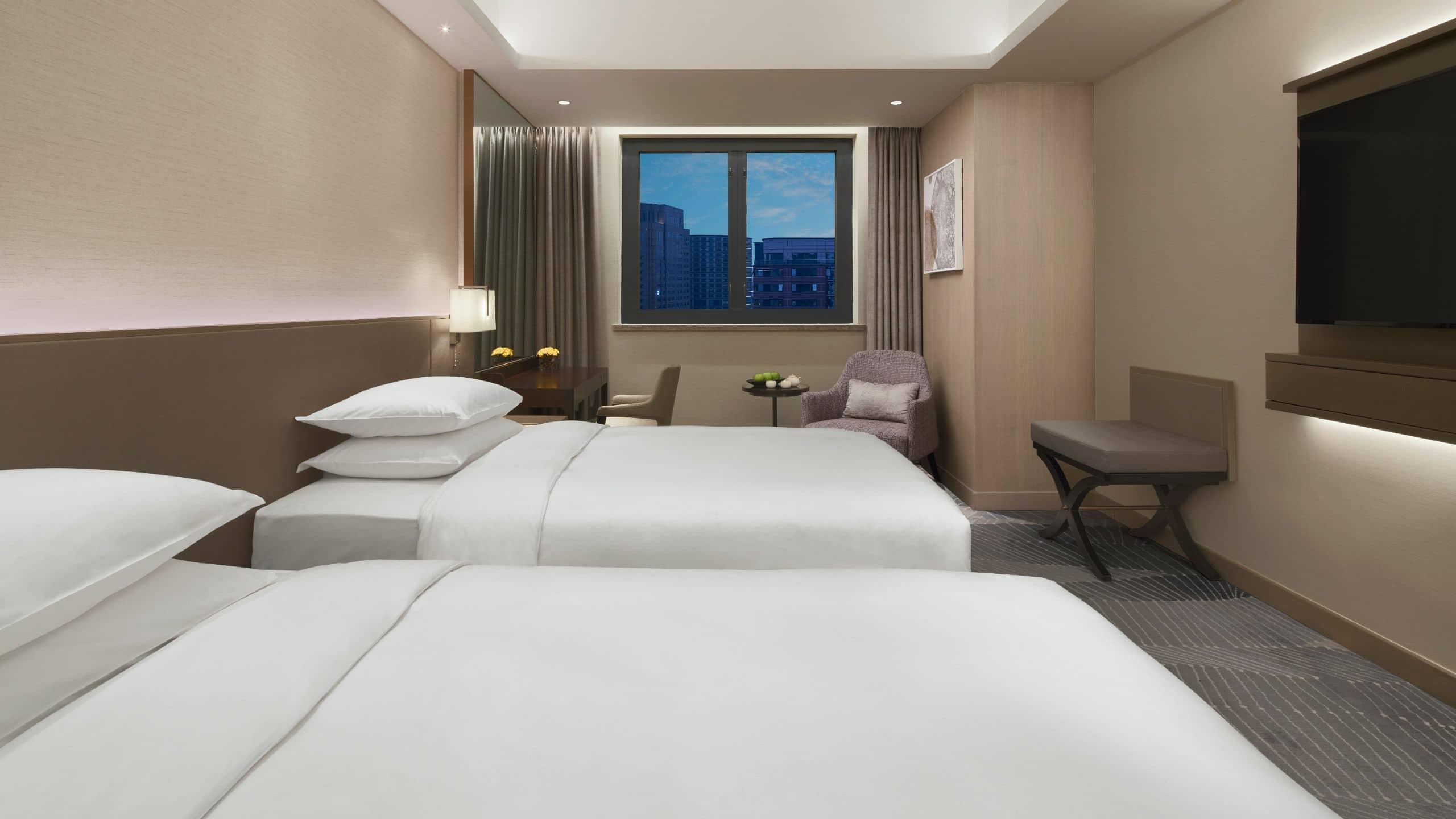 Hyatt Regency Metropolitan Chongqing Hotel Exterior photo